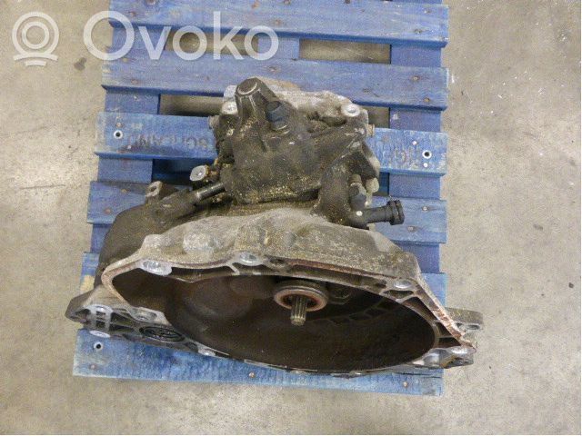 Opel Combo C Manuaalinen 5-portainen vaihdelaatikko 