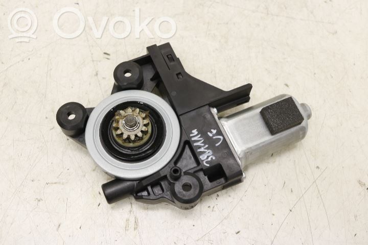 Volvo XC70 Motor macara geam ușă față 