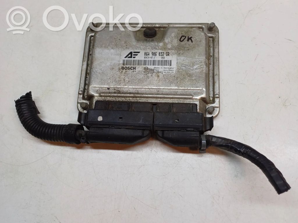 Volkswagen Sharan Engine control unit/module 