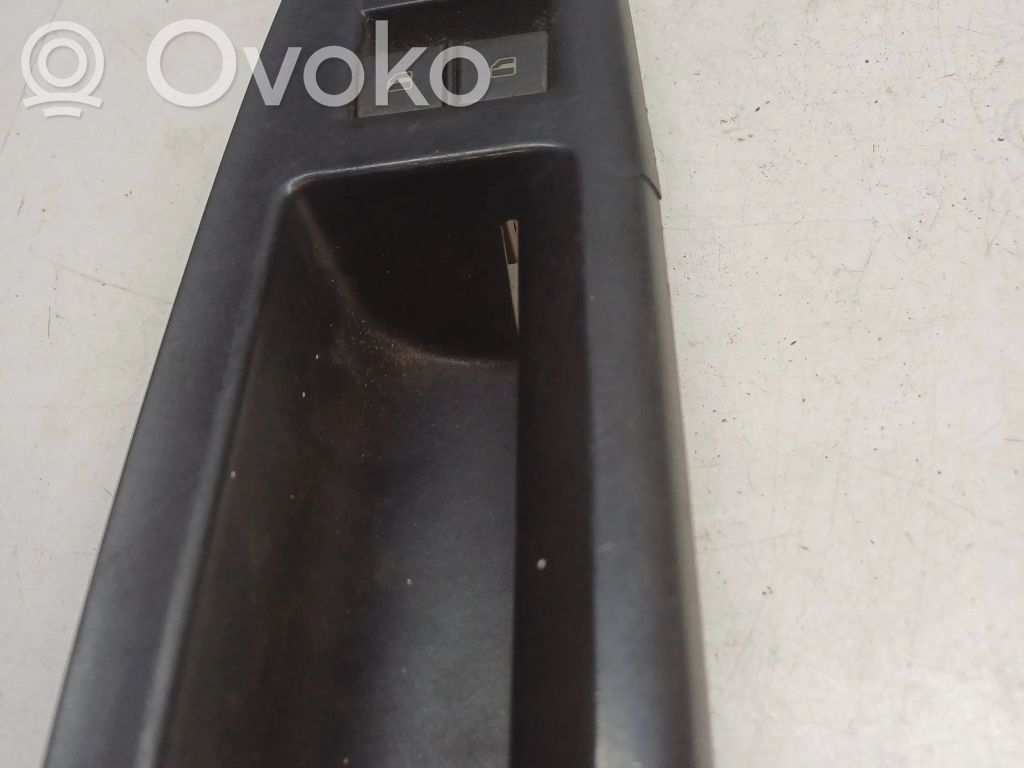 Volkswagen Polo IV 9N3 Elektrisko logu slēdzis 