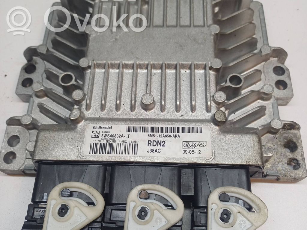 Ford Focus Engine control unit/module 