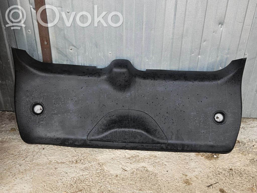Jeep Grand Cherokee Poszycie / Tapicerka tylnej klapy bagażnika 