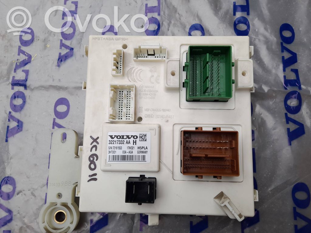 Skrzynka bezpieczników / Komplet   32217332AA,3HT001,72161553