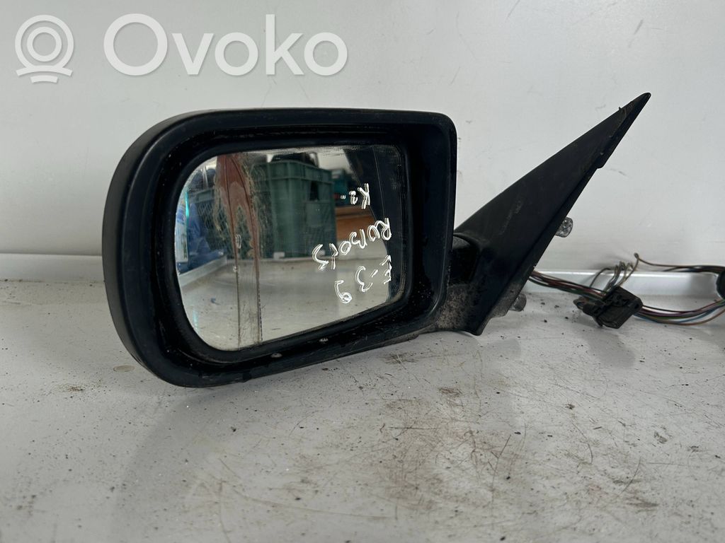 Front door electric wing mirror   E1010371