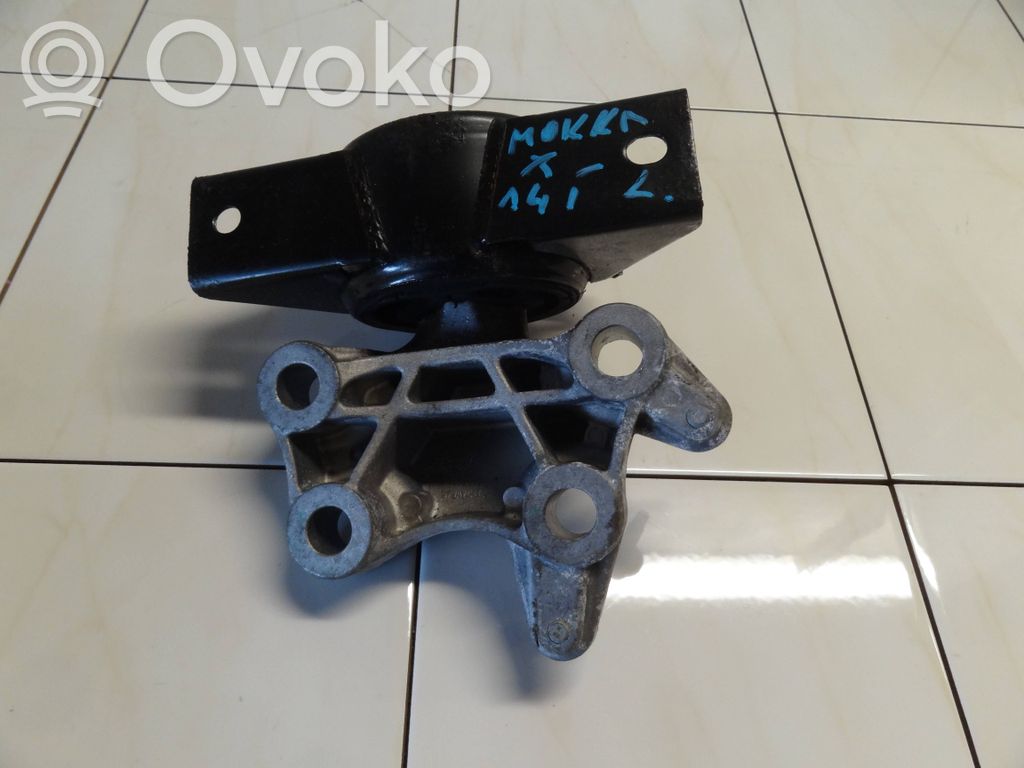 Opel Mokka X Engine mount bracket 