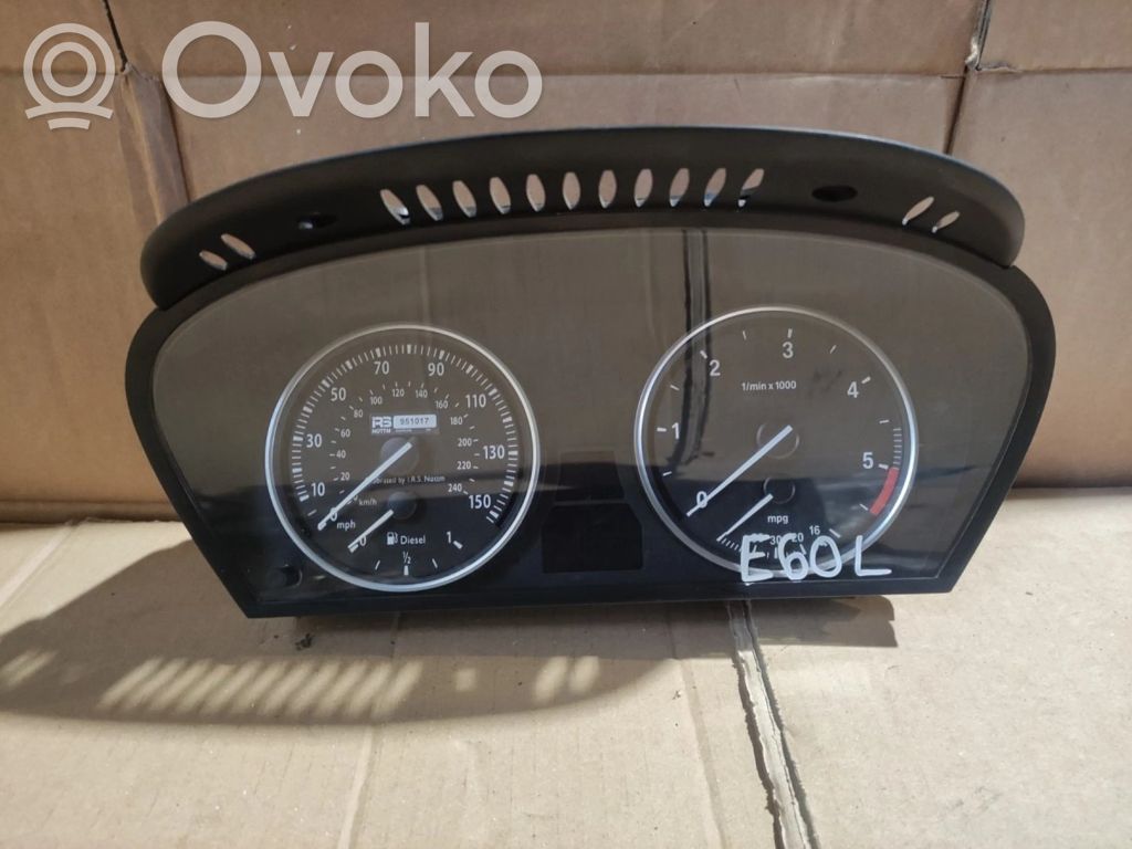 BMW 5 E60 E61 Spidometras (prietaisų skydelis) 