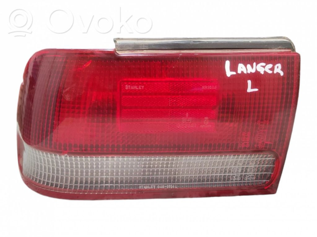 Mitsubishi Lancer Luci posteriori 