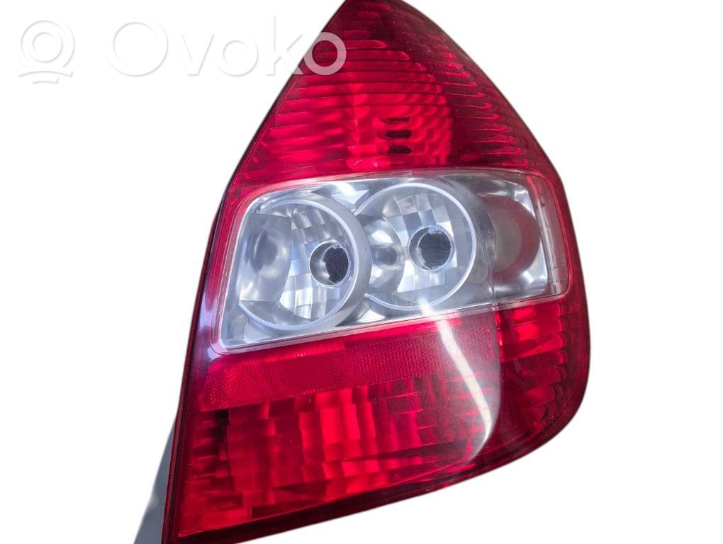 Honda Jazz Aizmugurējais lukturis virsbūvē 