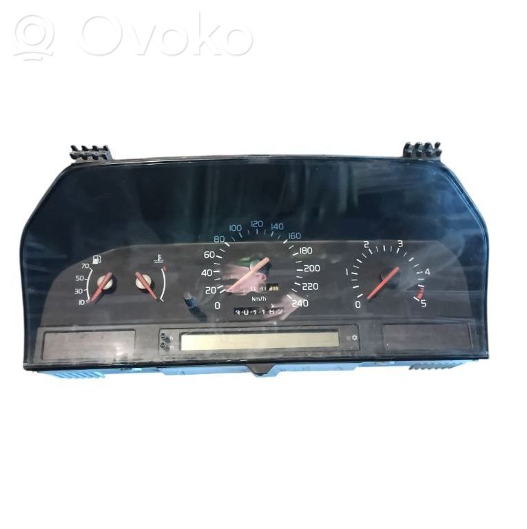 Volvo 850 Speedometer (instrument cluster) 
