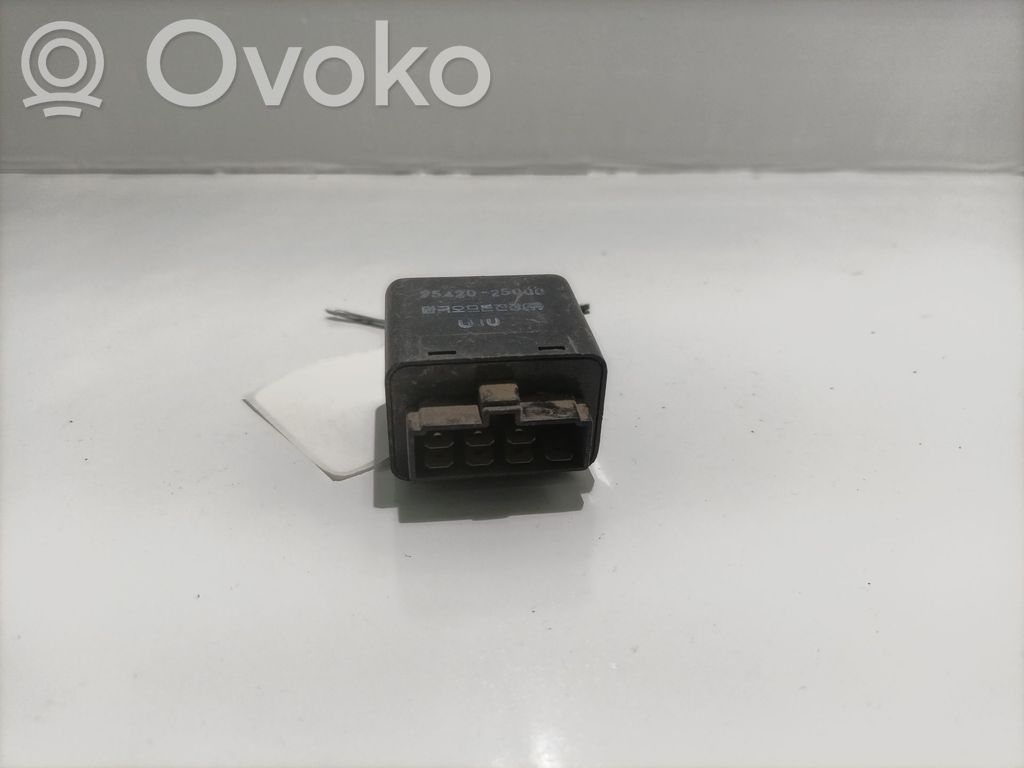 Hyundai Accent Window wiper relay 