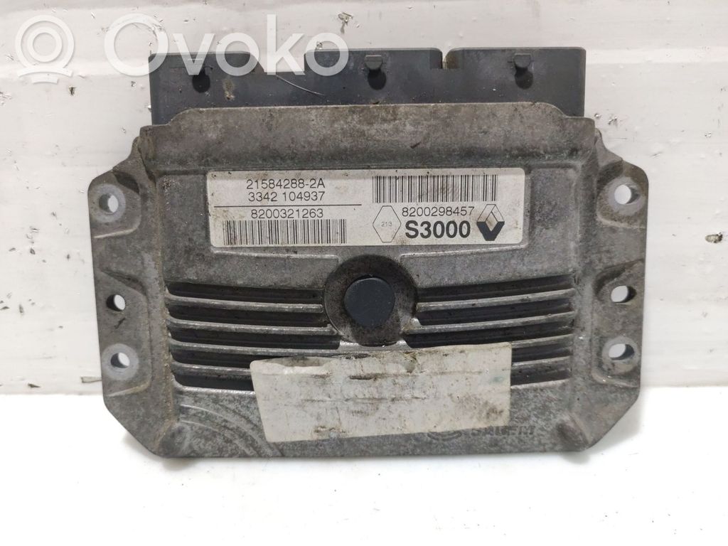 Engine control unit/module   8200298457,215842882A