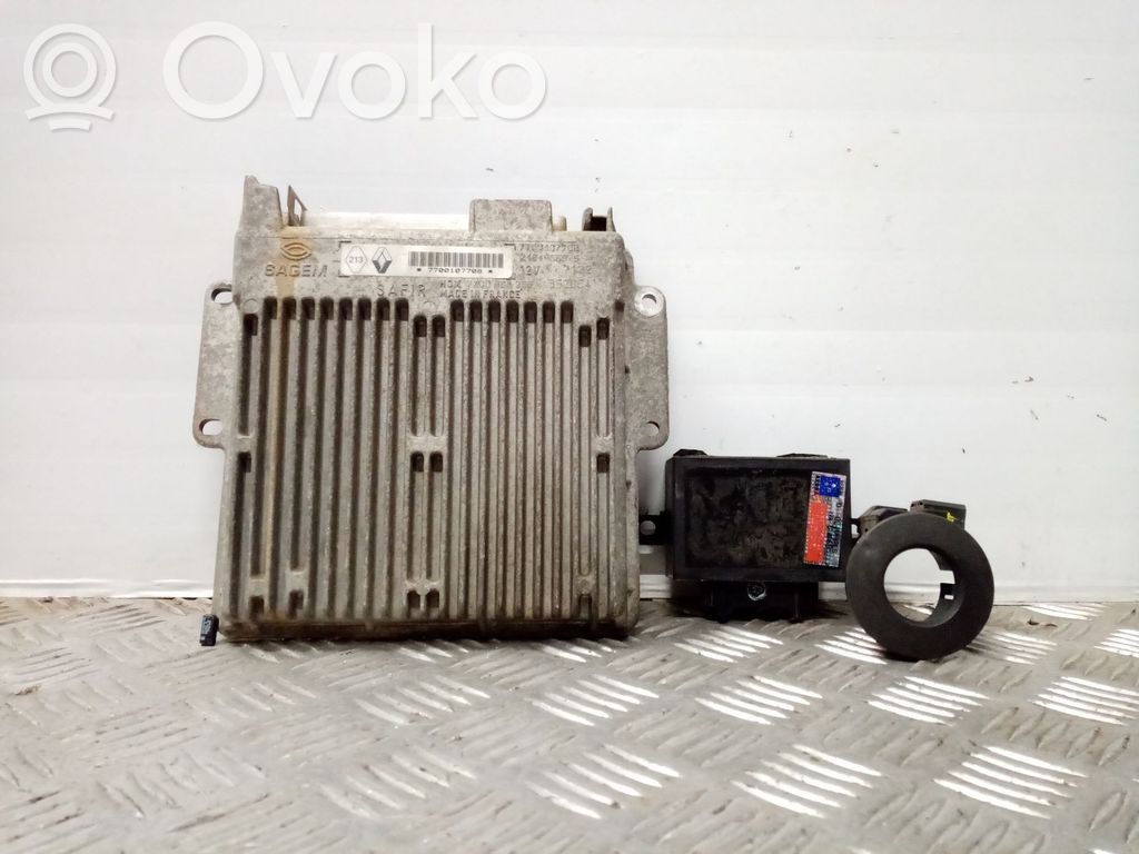 Renault Clio I Engine control unit/module 
