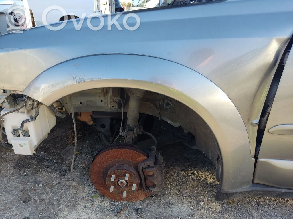 Subaru Legacy Błotnik przedni 