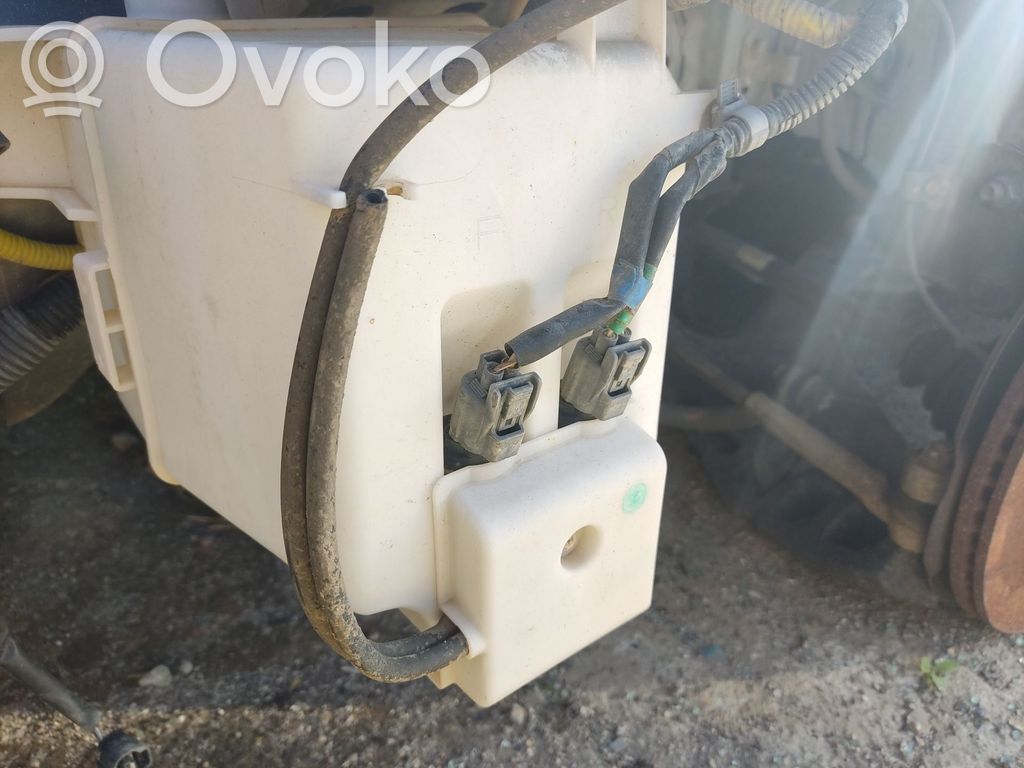 Subaru Legacy Windscreen/windshield washer pump 
