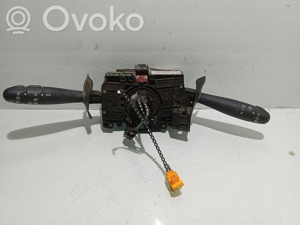 Pyyhkijän vipu   8200058676