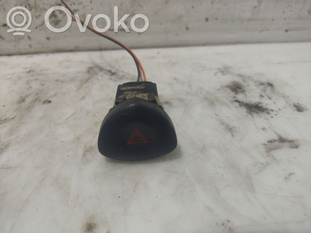 Renault Clio II Botón interruptor de luz de peligro 