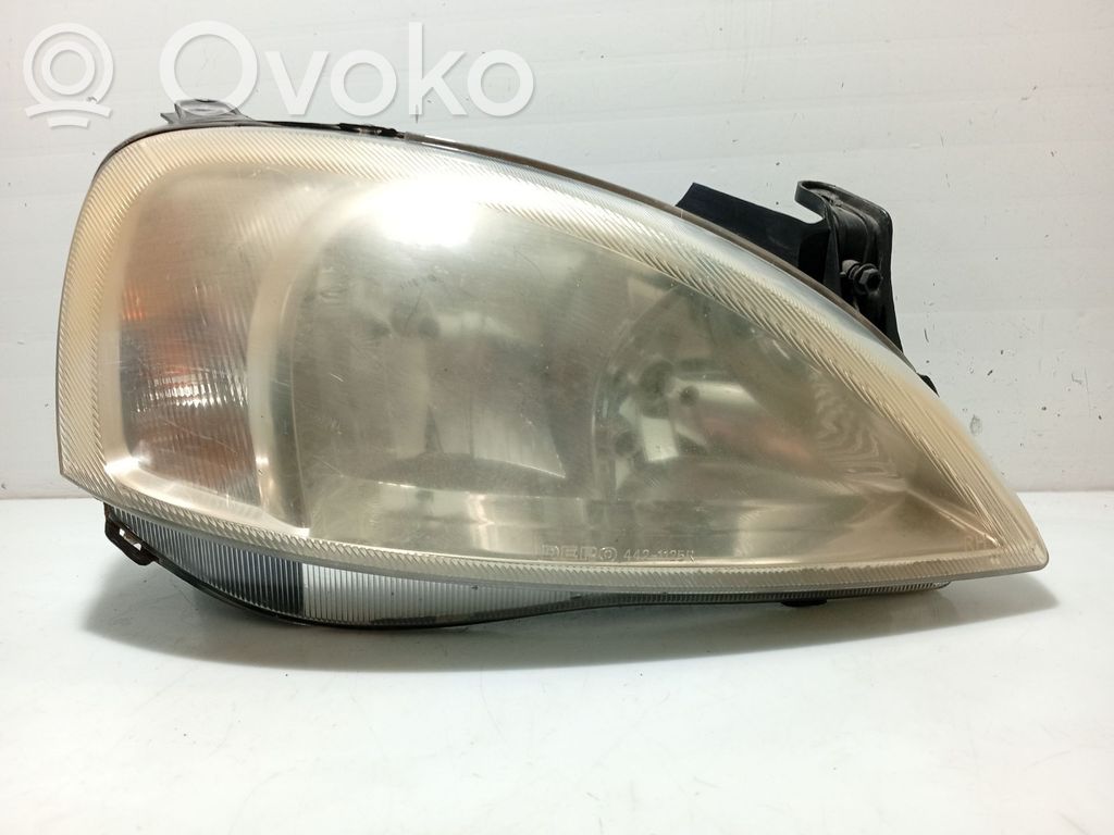 Opel Corsa C Phare frontale 