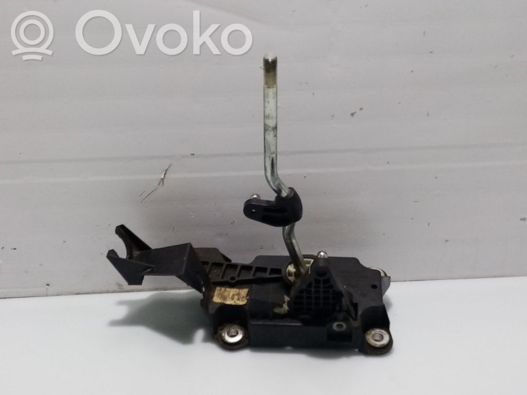Ford Focus Pavarų perjungimo traukė 
