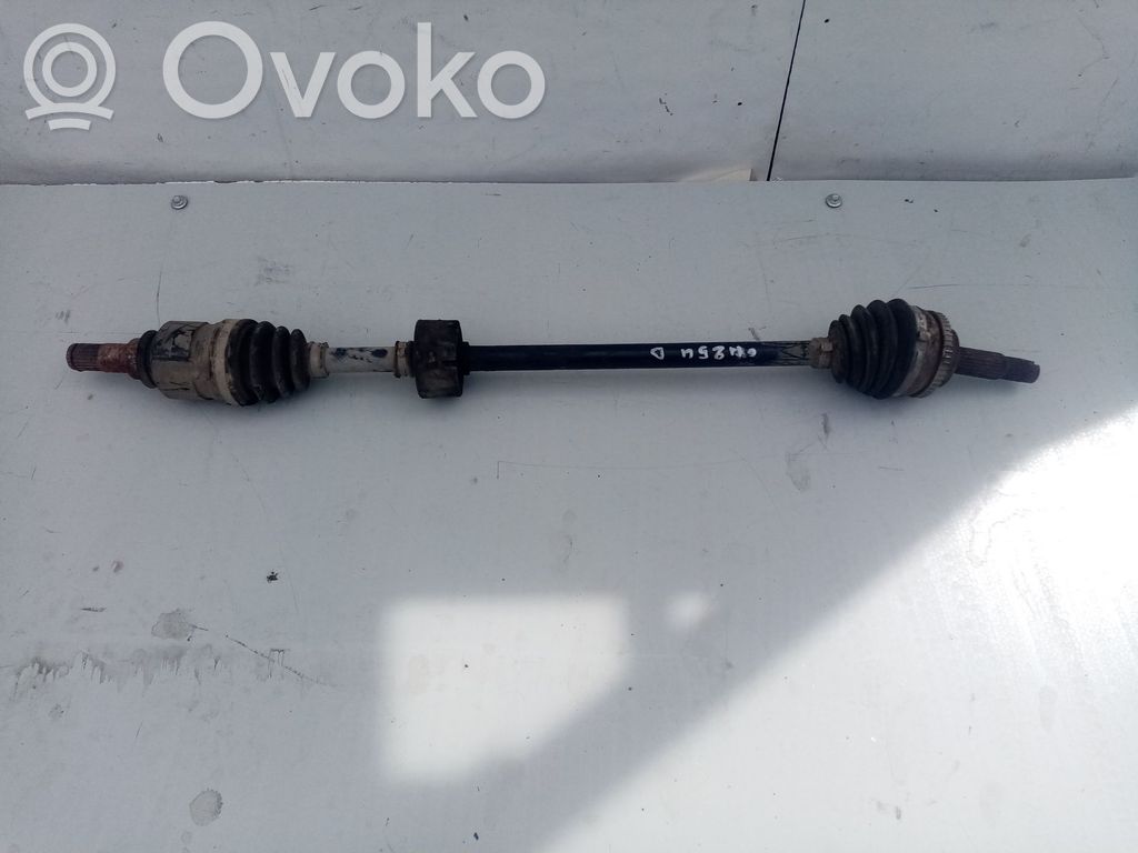 Toyota Yaris Półoś przednia 