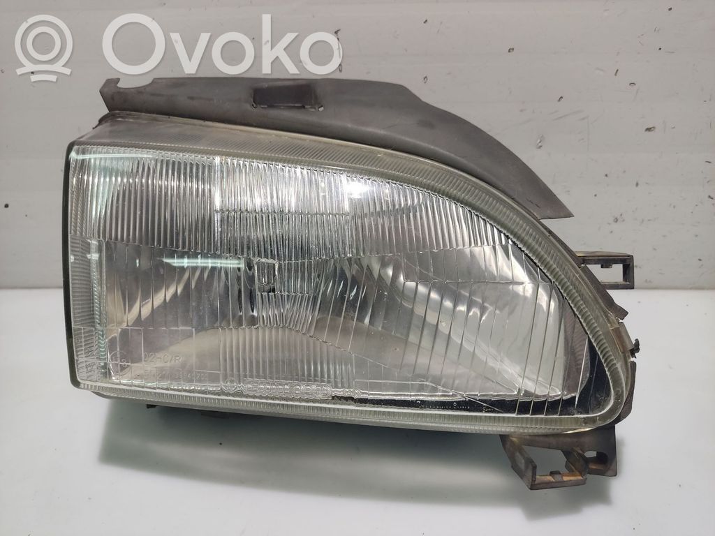 Seat Arosa Lampa przednia 