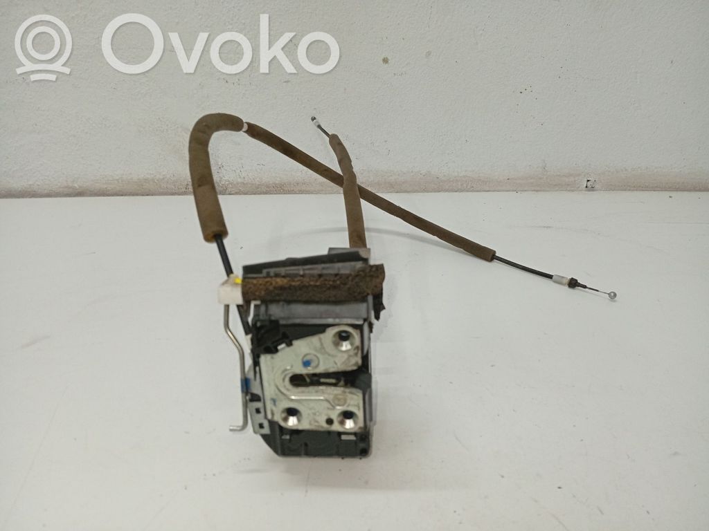 Renault Kadjar Front door lock 