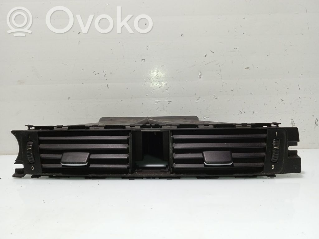 BMW 3 E46 Centrinės oro grotelės 