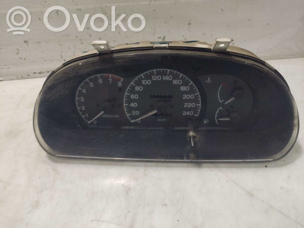 Mitsubishi Colt Geschwindigkeitsmesser Cockpit 