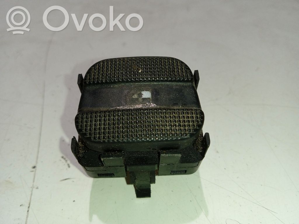 Seat Alhambra (Mk1) Electric window control switch 