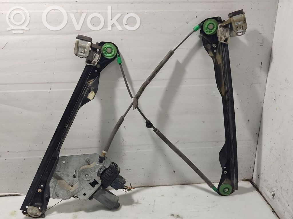 Ford Focus Manualny podnośnik szyby drzwi przednich 