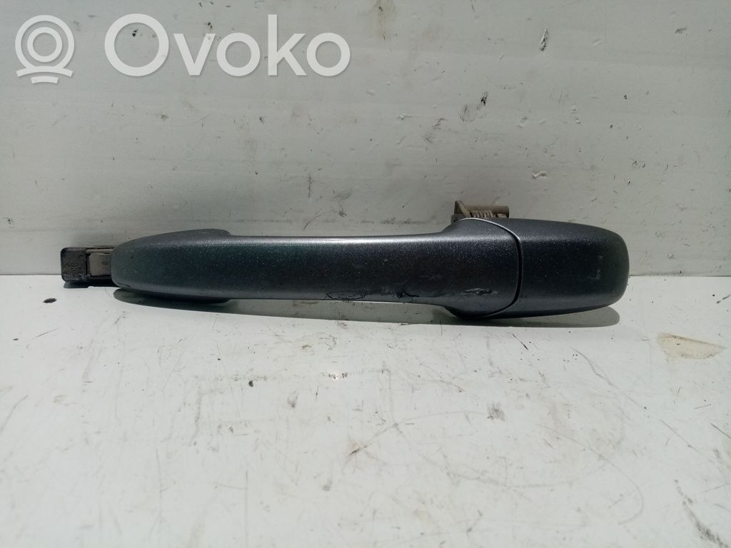 Manecilla externa puerta trasera   GJ6A73410D01