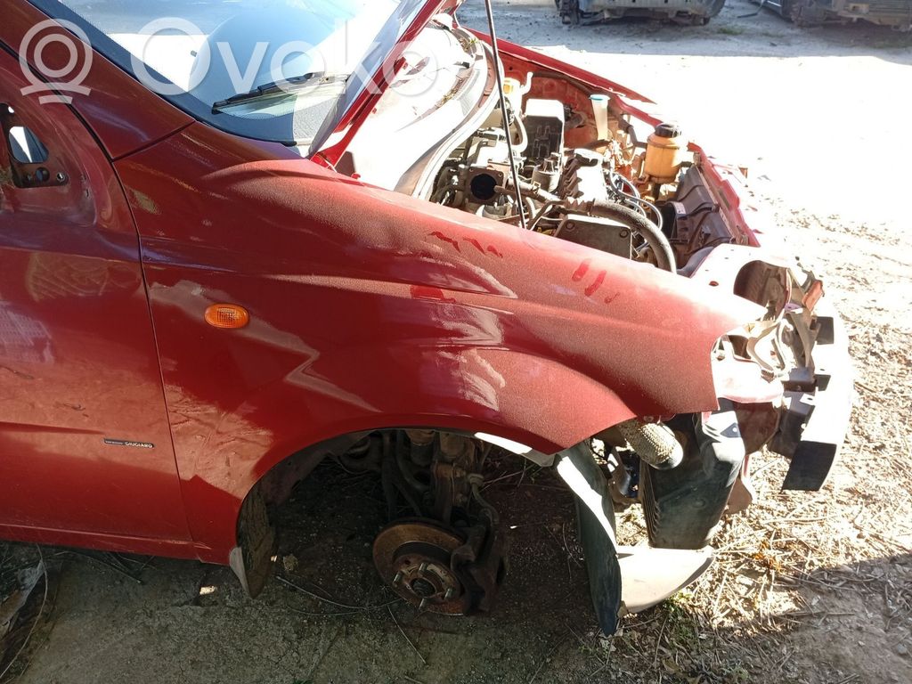 Daewoo Kalos Aripă