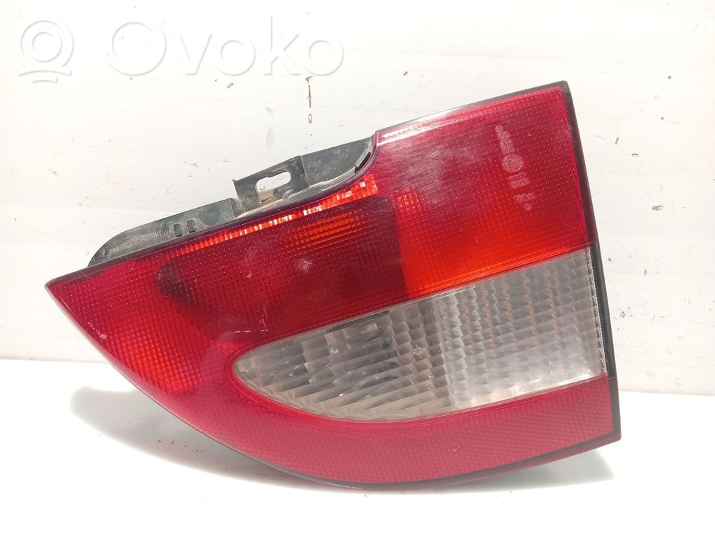 Renault Megane I Aizmugurējais lukturis virsbūvē 