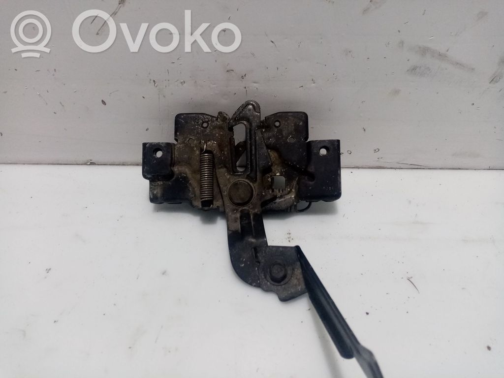Tie down hook / loop   BP4K5662X
