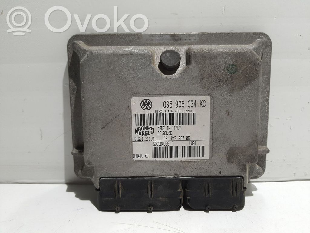 Unidad de control/módulo del motor   036906034KC,6160131101,6160131101