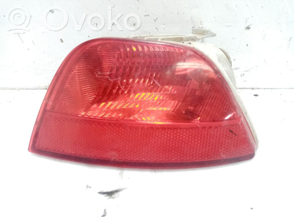 Ford Focus Miglas lukturis aizmugurē 