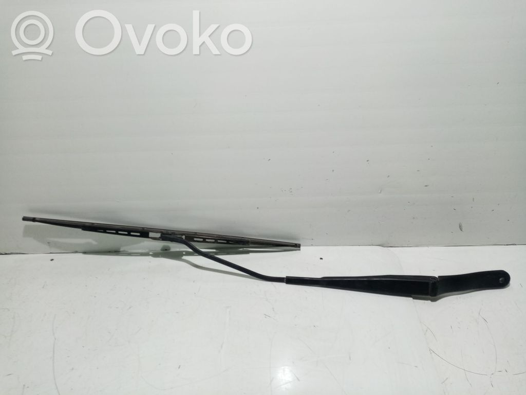 Peugeot 406 Wischerarm vorne 