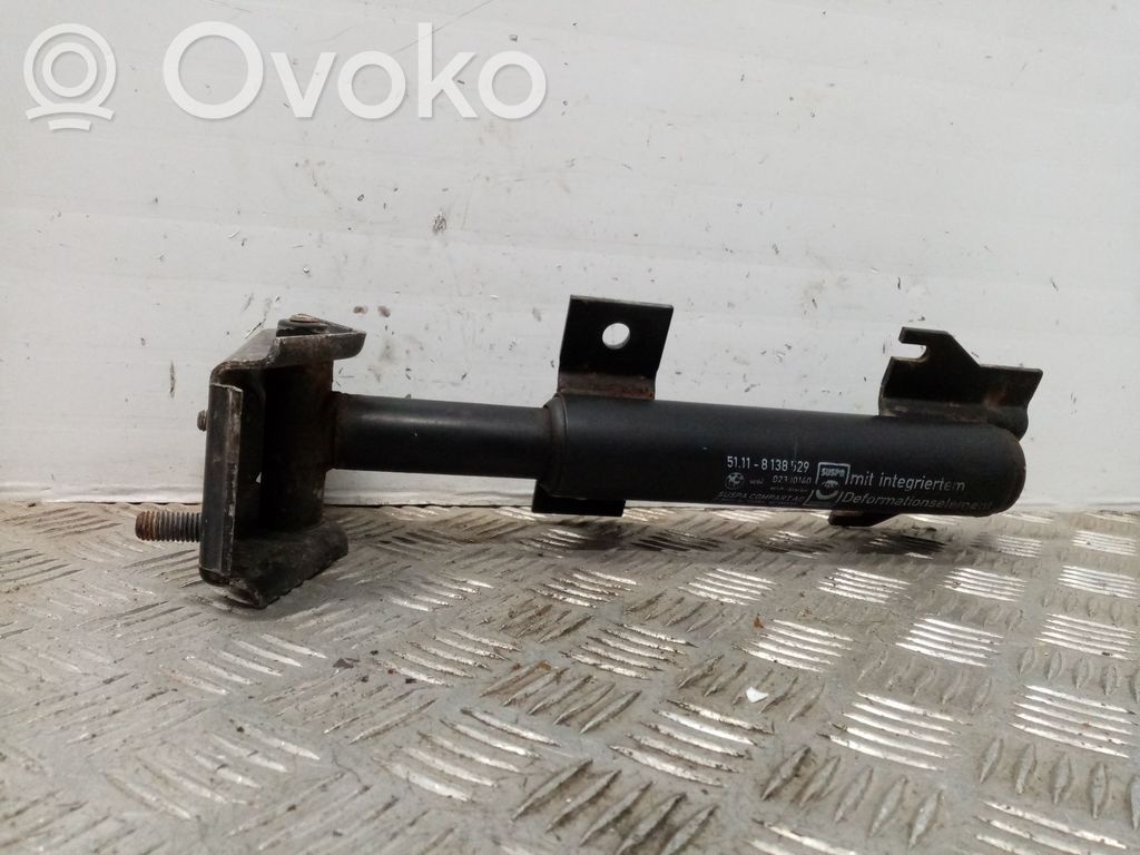 BMW 5 E34 Priekšpusē bampera sija / balka 