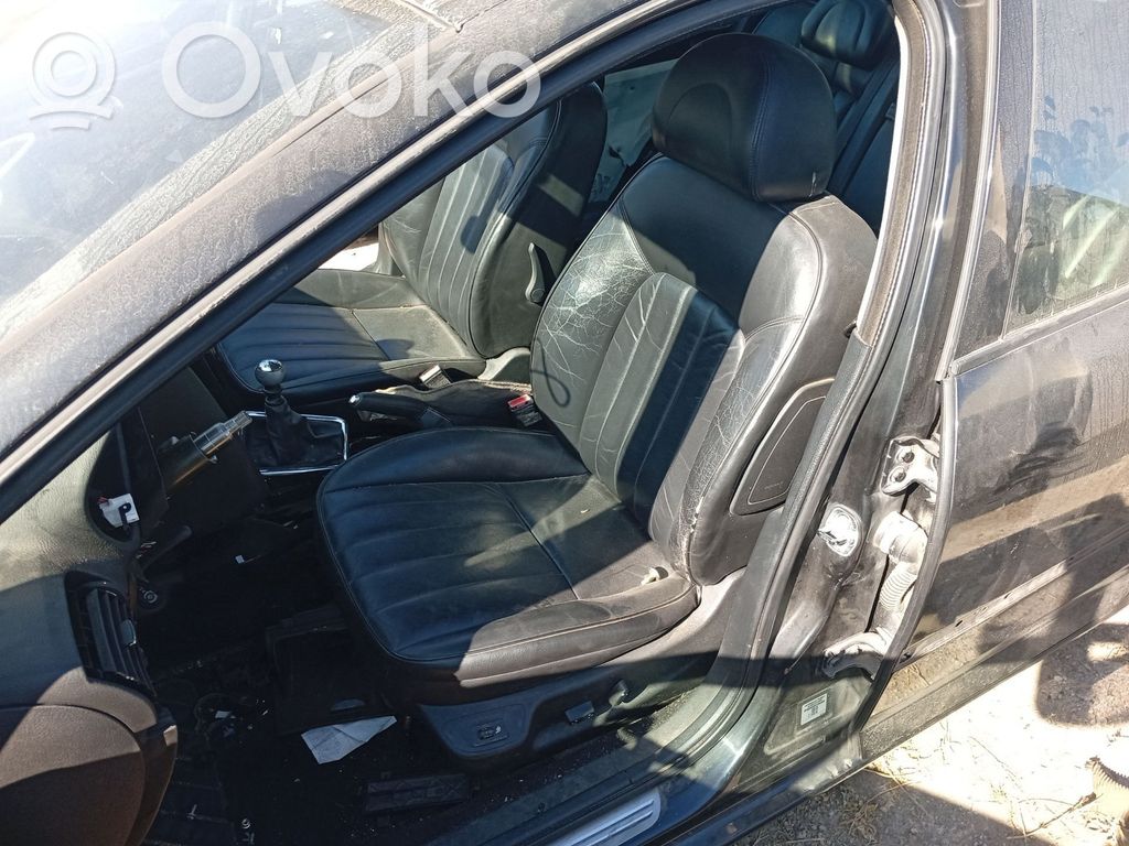 Peugeot 407 Sedile anteriore del conducente 