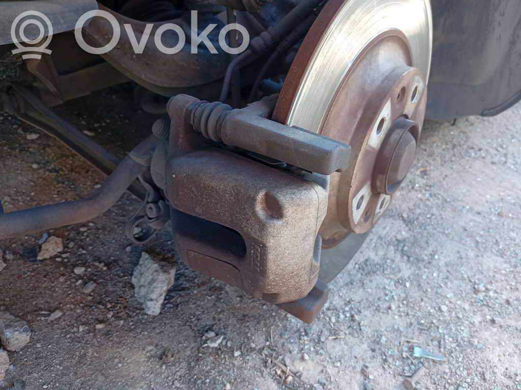 Peugeot 407 Скоба заднего суппорта 