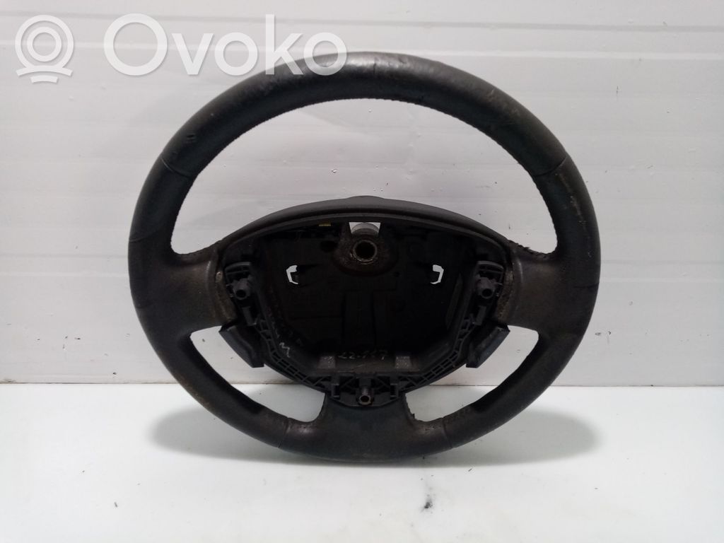 Renault Twingo II Ohjauspyörä 