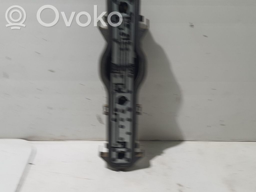Renault Espace III Tail light bulb cover holder 