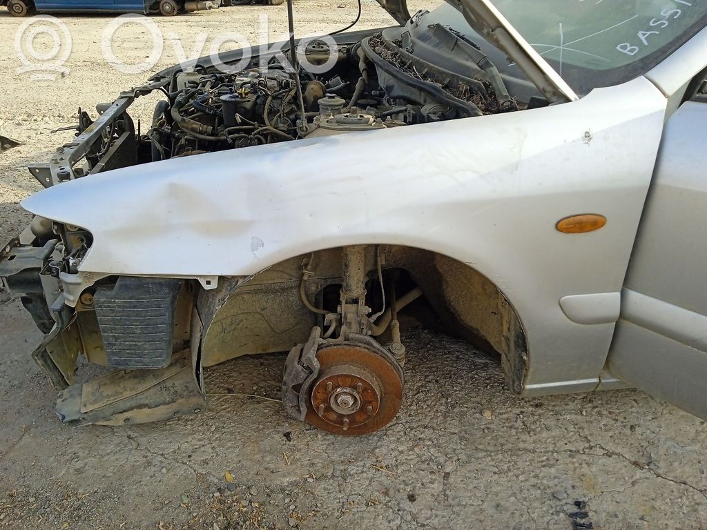 Mazda 626 Guardabarro 