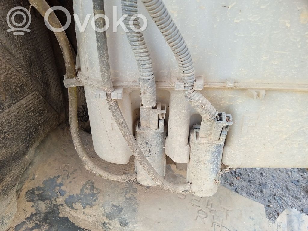 Mazda 626 Windscreen/windshield washer pump 
