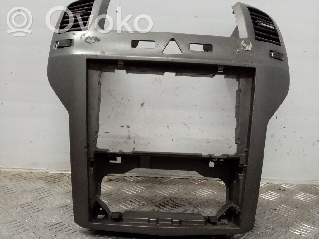 Opel Zafira B Consola central 