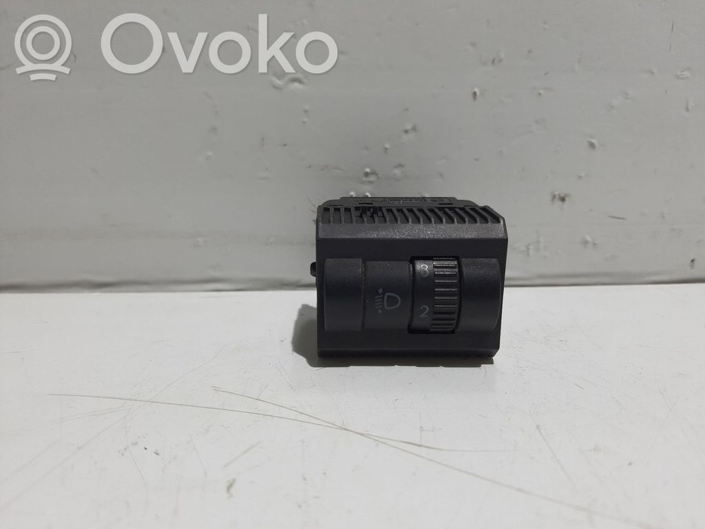 Interruptor de control del panel de luces   6Q0941333B