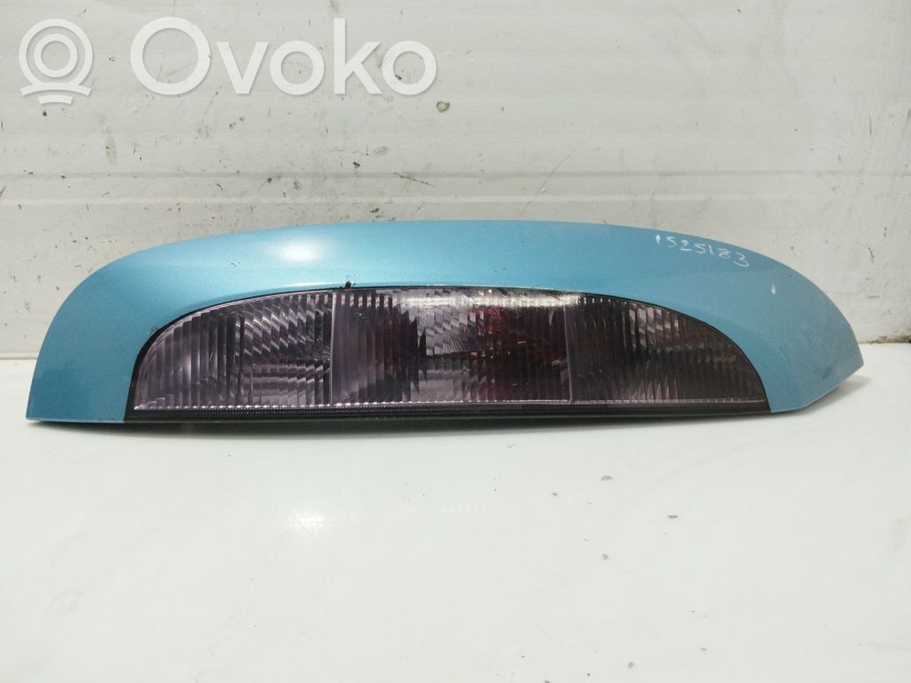 Opel Corsa C Aizmugurējais lukturis virsbūvē 