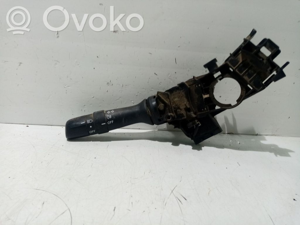 Toyota Auris 150 Palanca de intermitentes 
