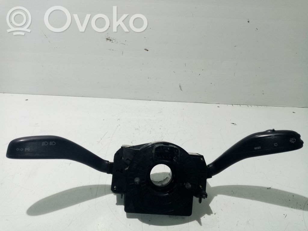 Volkswagen Polo Interruptor de control multifunción 