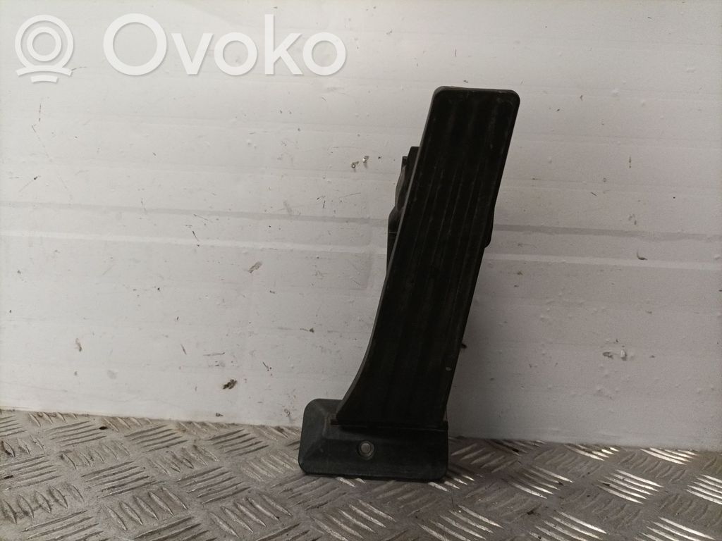 BMW 1 F20 F21 Kiihdytysanturi