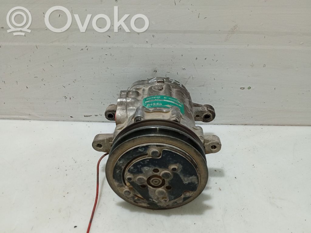 Opel Corsa B Compresseur de climatisation 